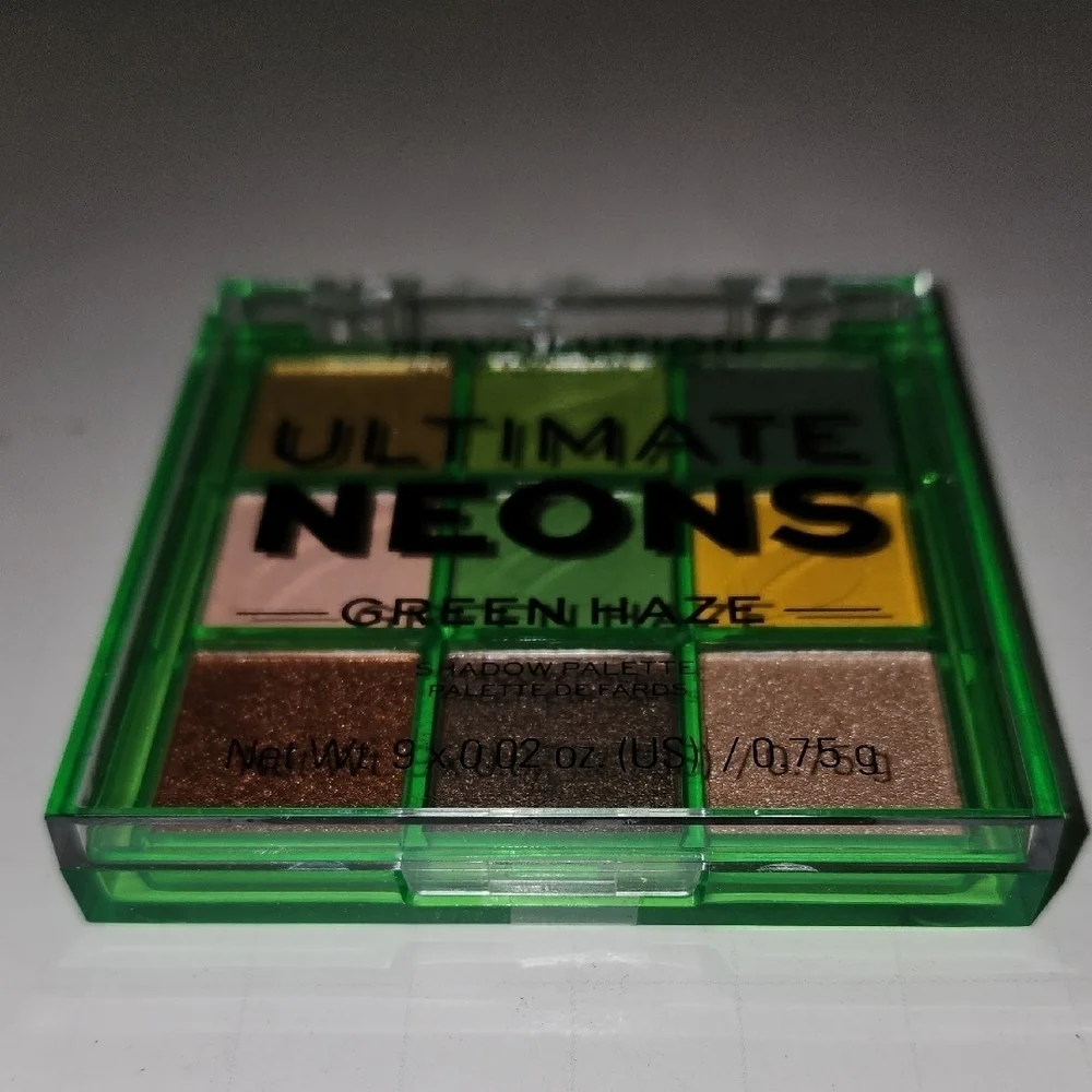 Revolution Ultimate Neons Eyeshadow Palette - Green Haze